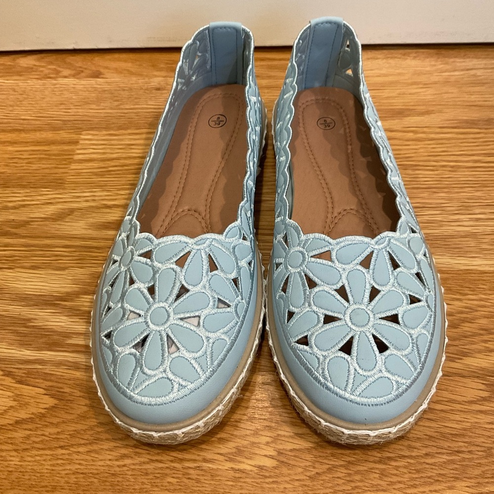 Elegant Light Blue Floral Espadrilles